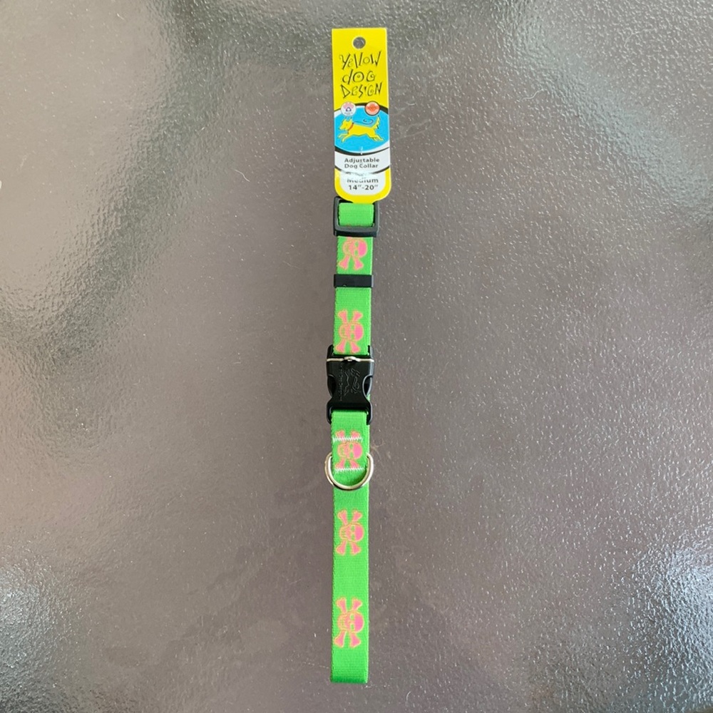 skull medium adjustable dog collar